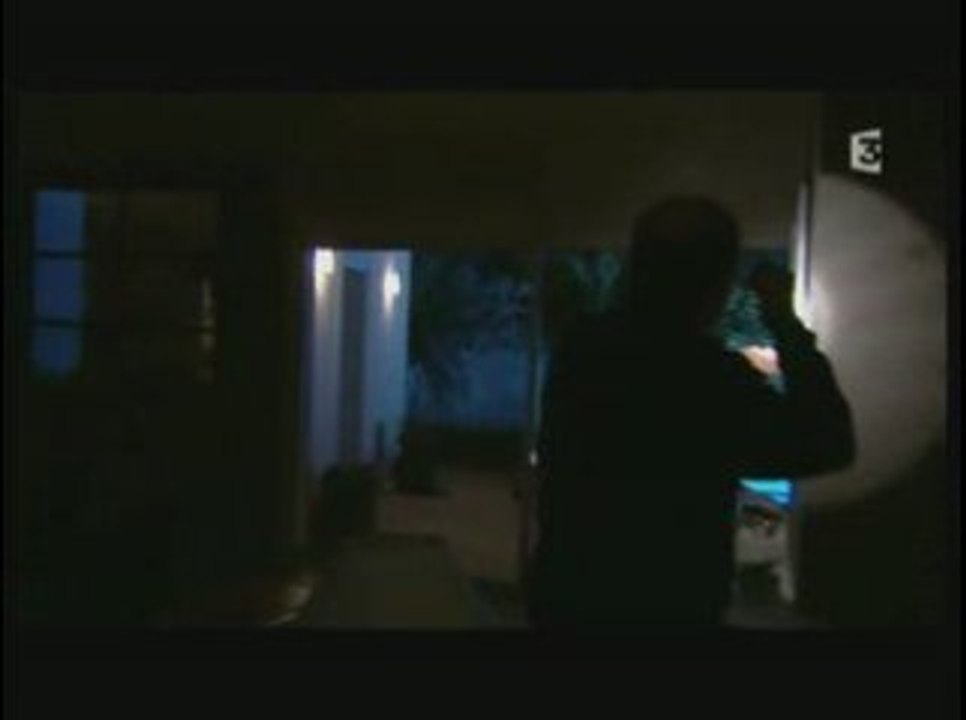 Fouille peu discrète