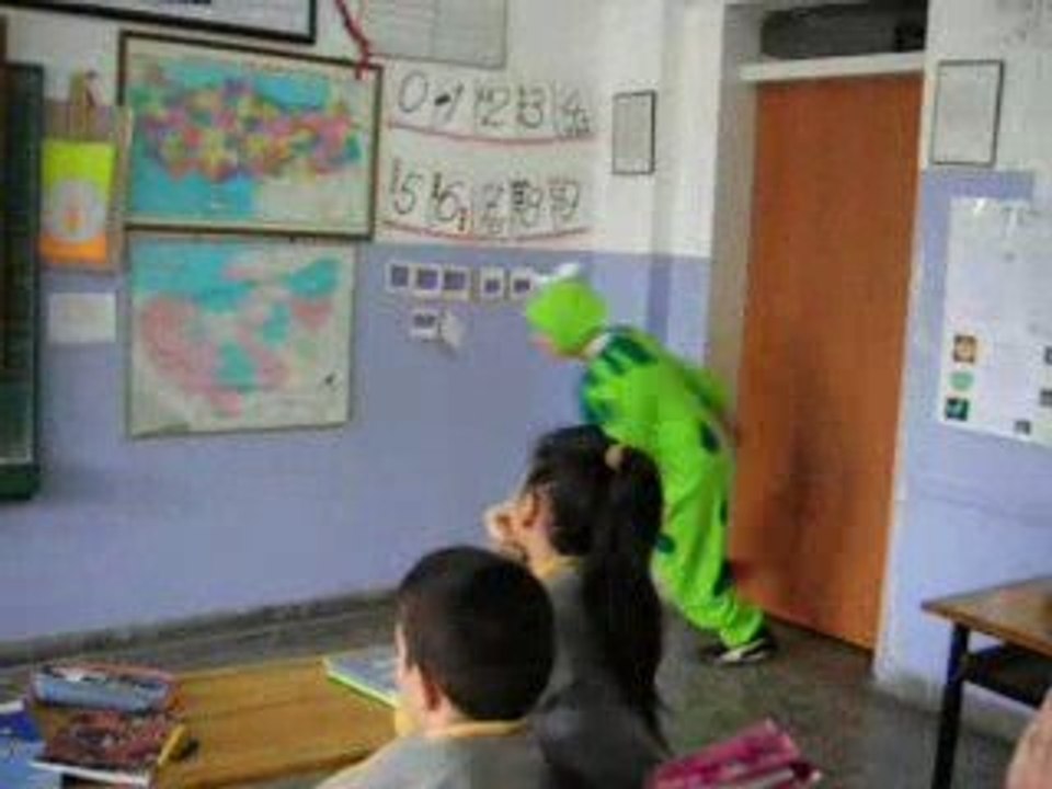 English Drama: A Cultural Showcase