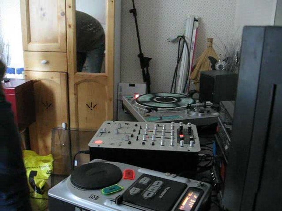 Session 90's Dance & Techno Mix 🎶 - Vinyl & CD Collection